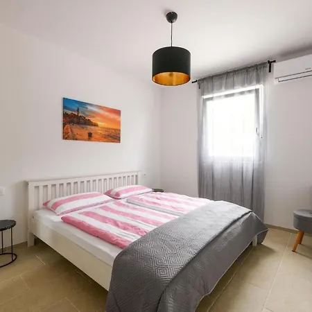 Holiday home 3 Bedroom Amazing In *