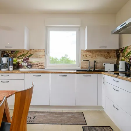 3 Bedroom Amazing In * Vodnjan